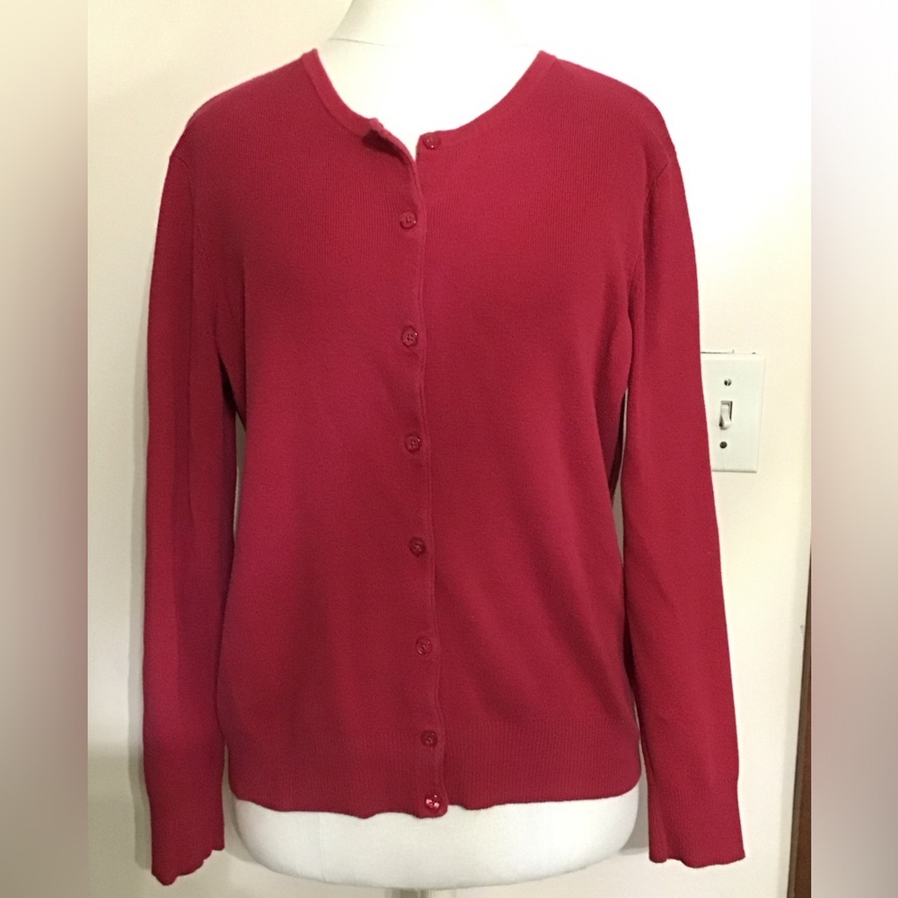 Woman’s croft and barrow size large red sweater
